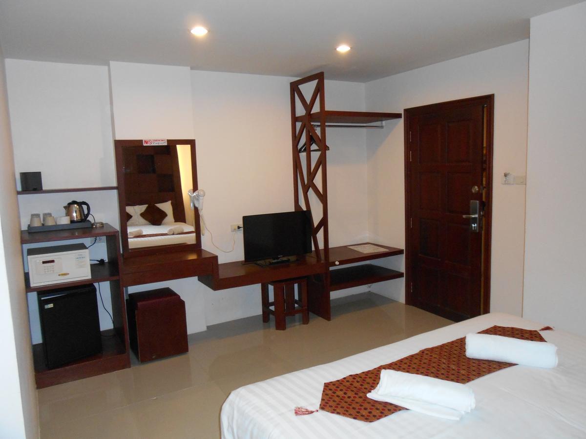 Hotel 7 Sky Residency Patong Exterior foto