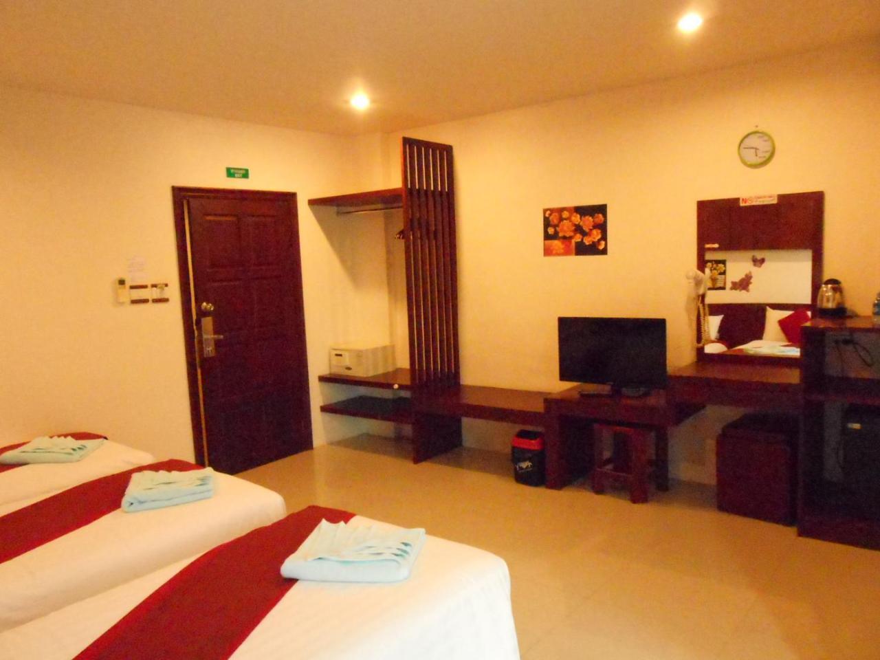 Hotel 7 Sky Residency Patong Exterior foto