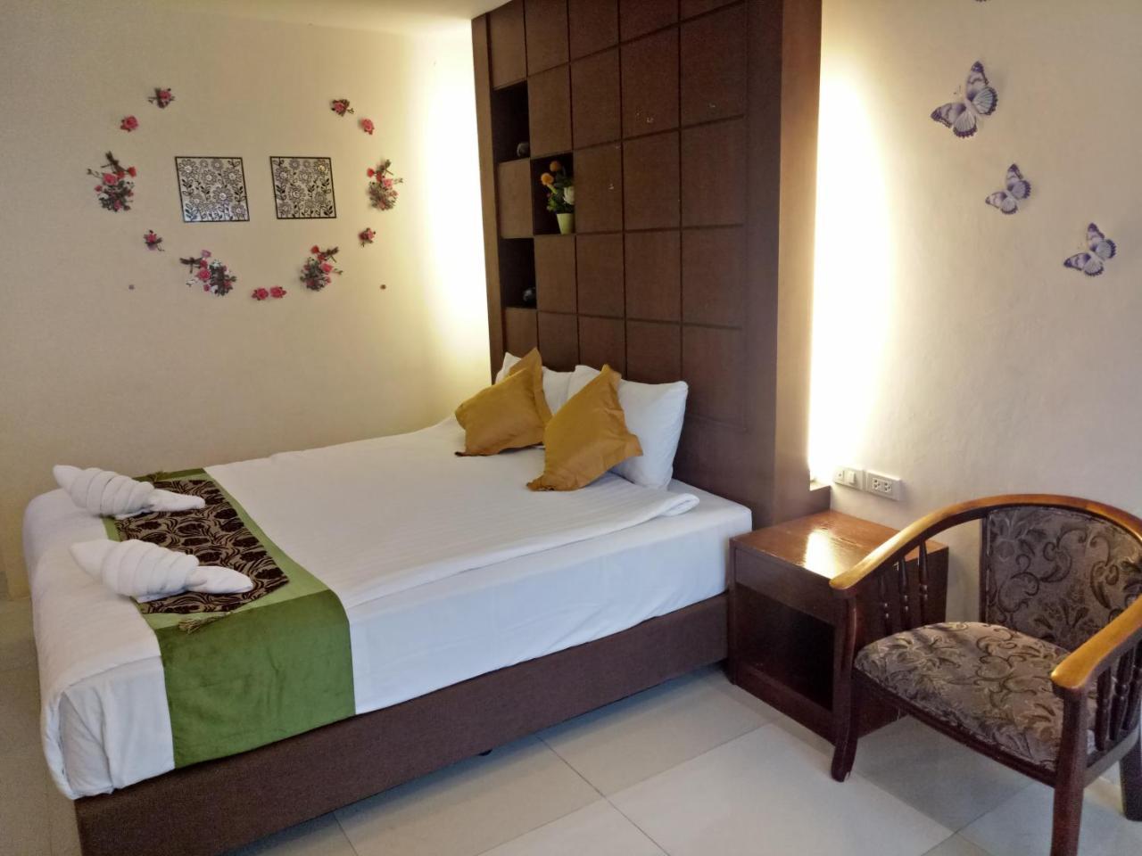 Hotel 7 Sky Residency Patong Exterior foto