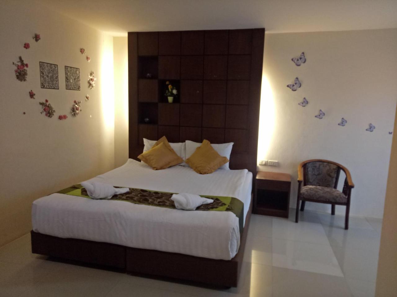 Hotel 7 Sky Residency Patong Exterior foto